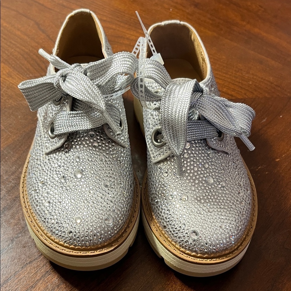 Gianni Bini Silver Glitter Flats - Picture 4 of 11